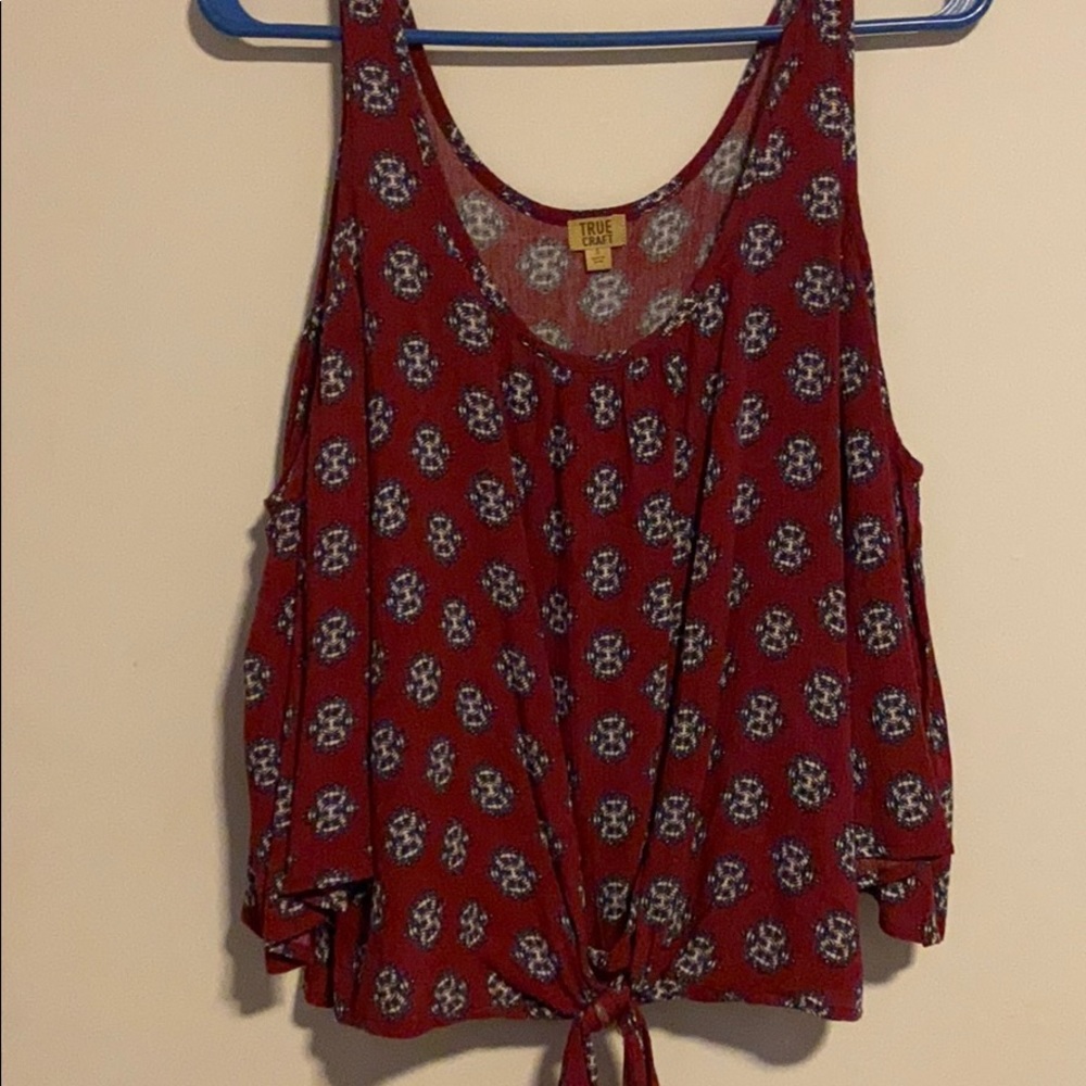 Cold shoulder crop top dressy